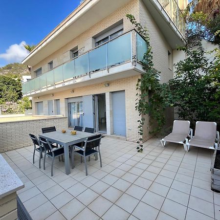 Ferienwohnung Tranquil Duplex In Sitges, Barcelona,Sea Views, Parking, Terrace Exterior foto