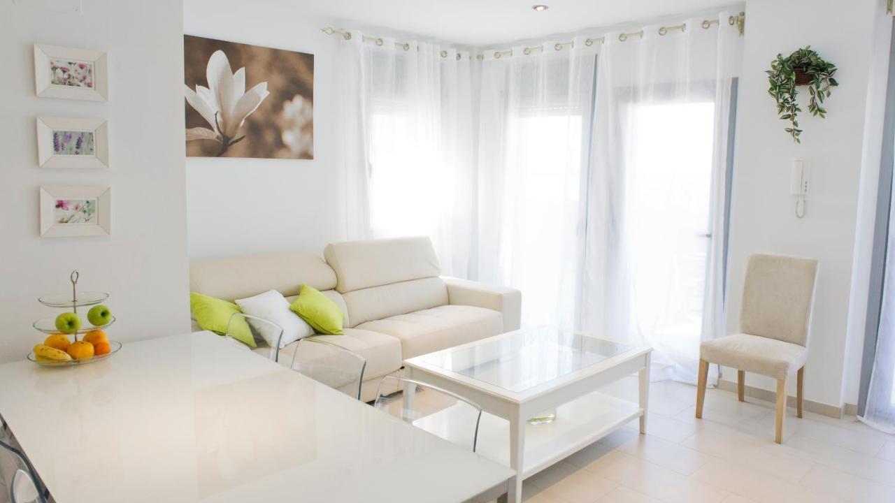 Ferienwohnung Tranquil Duplex In Sitges, Barcelona,Sea Views, Parking, Terrace Exterior foto