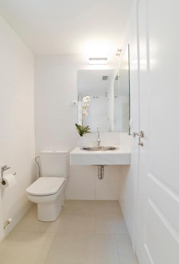 Ferienwohnung Tranquil Duplex In Sitges, Barcelona,Sea Views, Parking, Terrace Exterior foto